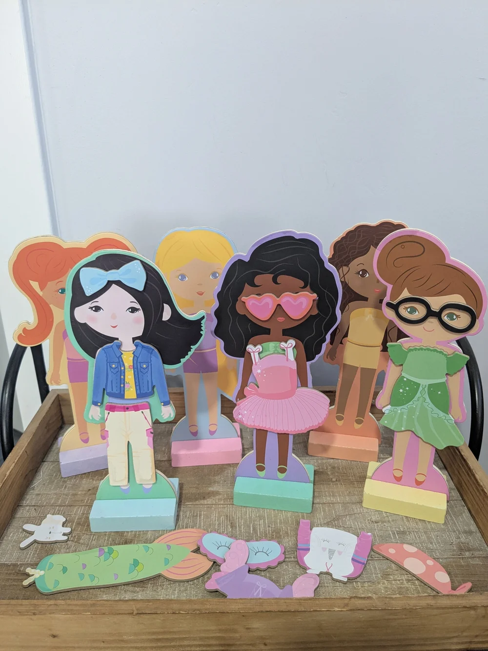 Wooden Standing Dolls Set — Multicolor Play Figures for Kids